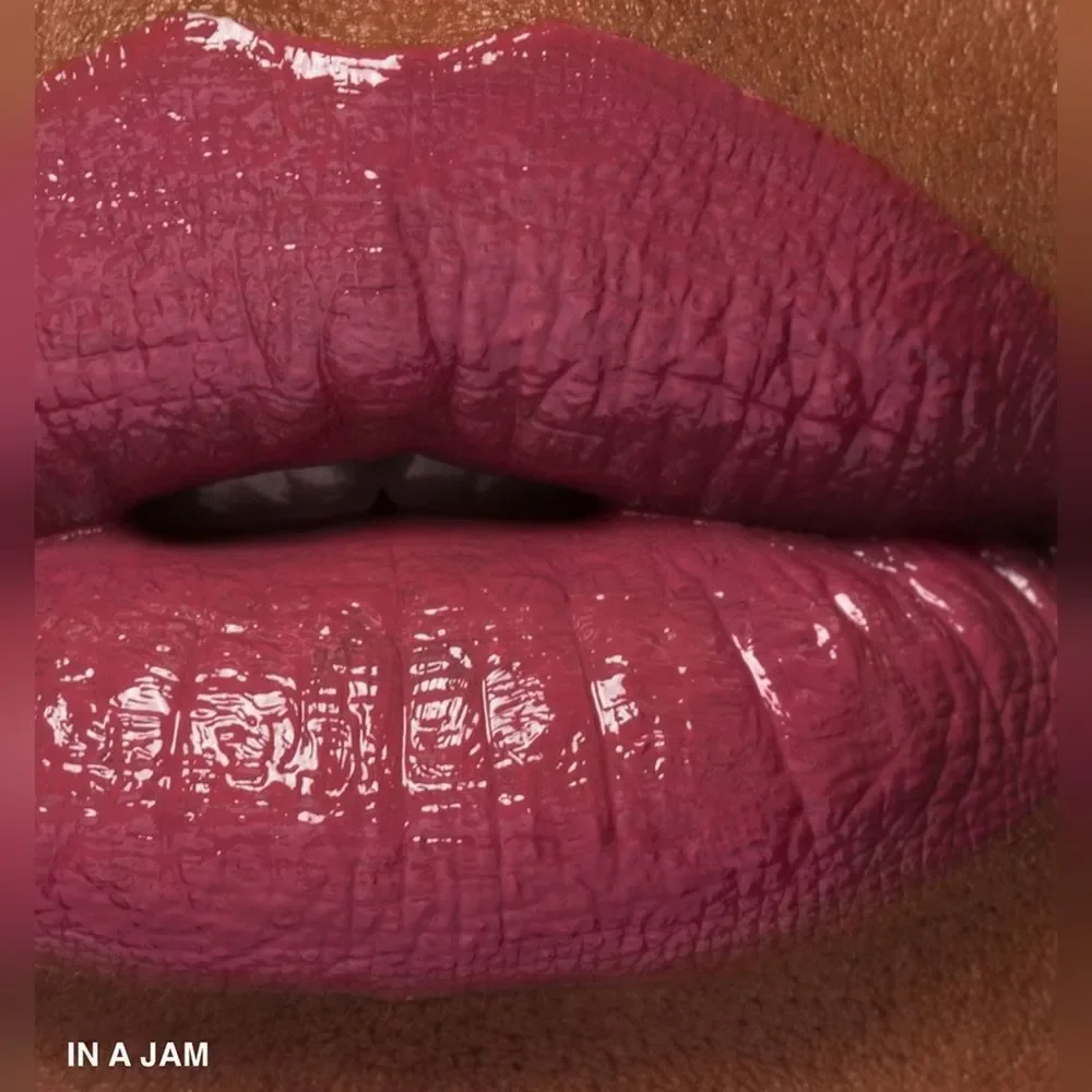 Bobbi Brown In A JAM Crushed Liquid Lip Colour (Lipstick) (Mauve Berry)
